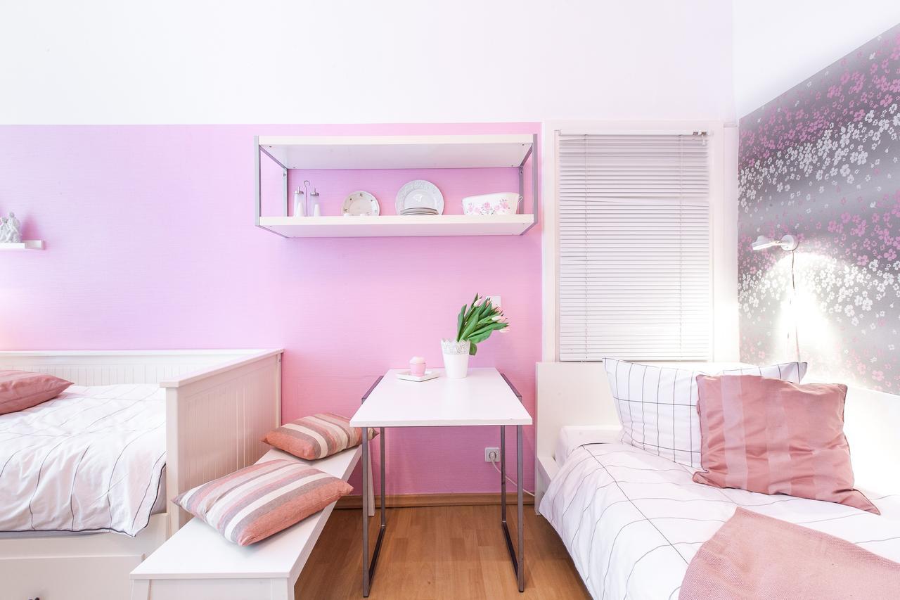 Apartment Süßes 1-zimmer-apartment In Kollwitzplatz-nähe
